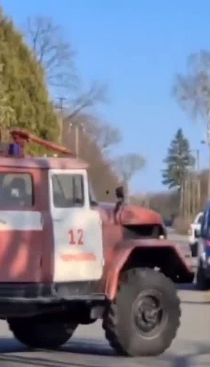 Пожар в Чернобыльской зоне: спасатели 3 сутки пытаются потушить возгорание на территории зоны отчуждения