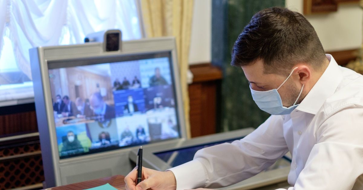 Зеленский попросил о помощи у Красного Креста, чтобы ускорить обмен пленными
