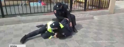 Жорстокий карантин: в Одесі побитий копами підприємець судитиметься з поліцією