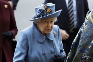 Королева Елизавета II с трогательной речью обратилась к медикам
