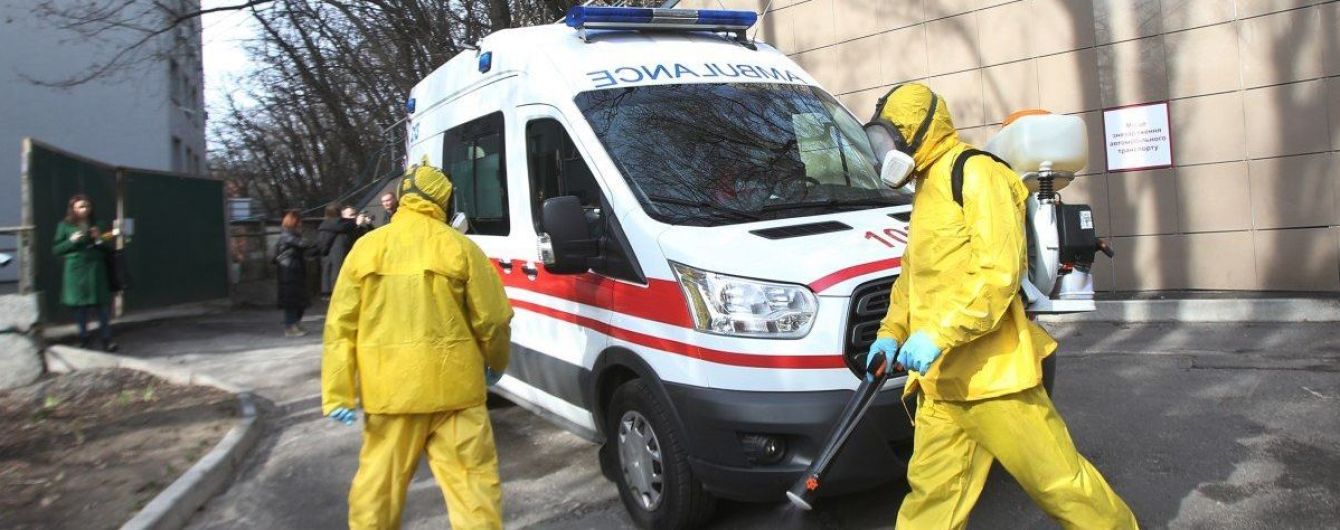 За добу в Україні зафіксовано понад 200 нових випадків коронавірусу, зросла і кількість смертей
