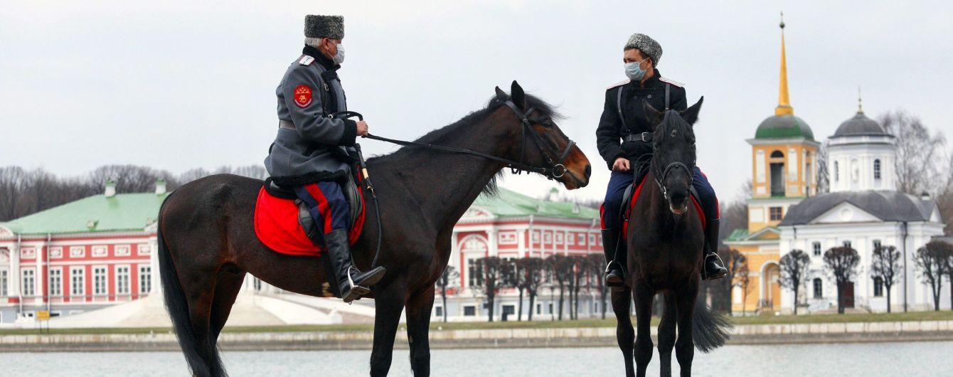 В России количество инфицированных коронавирусом перевалило за 10 тысяч человек