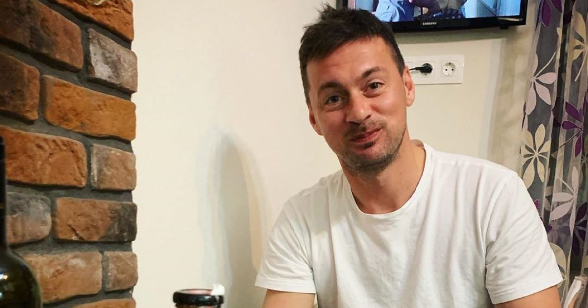 Релакс на кухні: Мілевський атмосферно станцював у сонцезахисних окулярах