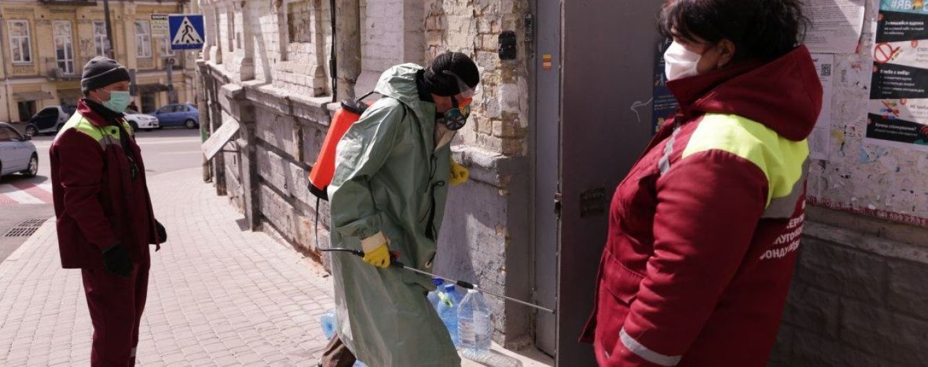 У Києві вже понад три тисячі випадків коронавірусу: спалах зафіксували в жіночому монастирі