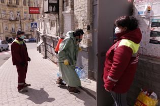 У Києві вже понад три тисячі випадків коронавірусу: спалах зафіксували в жіночому монастирі
