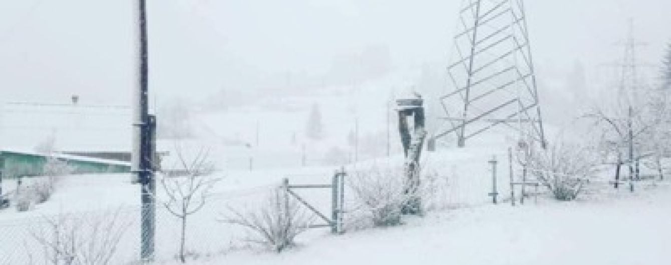 Закарпаття засипало снігом подекуди на 10 сантиметрів