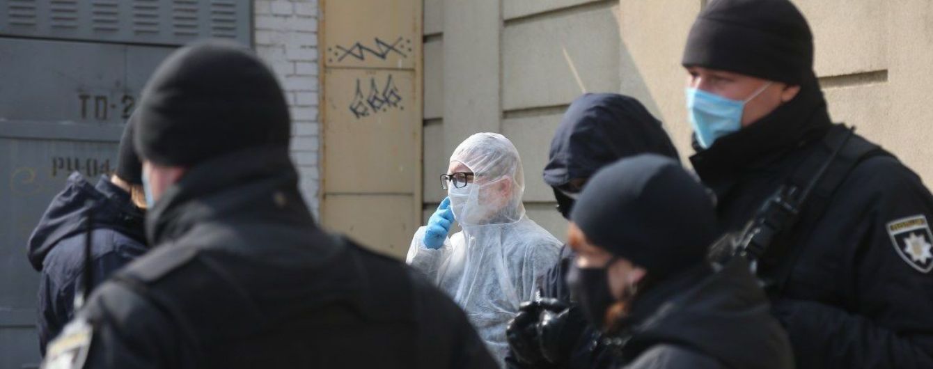 Поліція відкрила провадження через спалах коронавірусу на виробництві крабових паличок в Одеській області