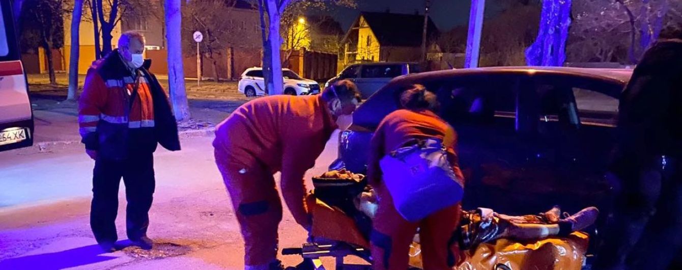 "Пострадавший потерял много крови": в Киеве приятели устроили кровавую драку с поножовщиной