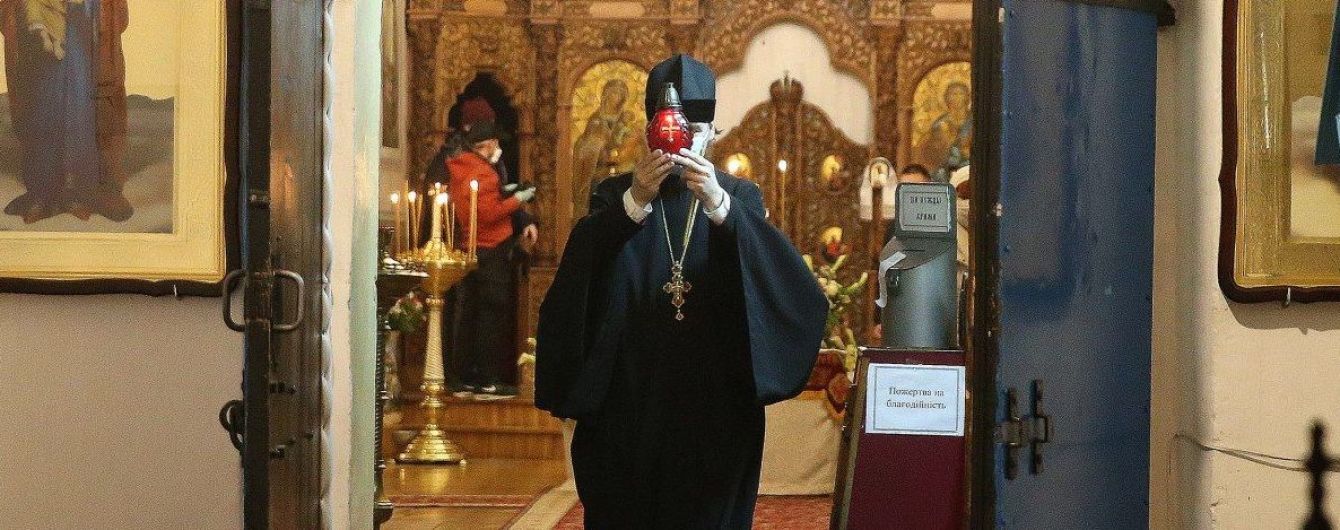Святкування Великодня в церквах УПЦ МП може відтягти карантин в Україні на місяці