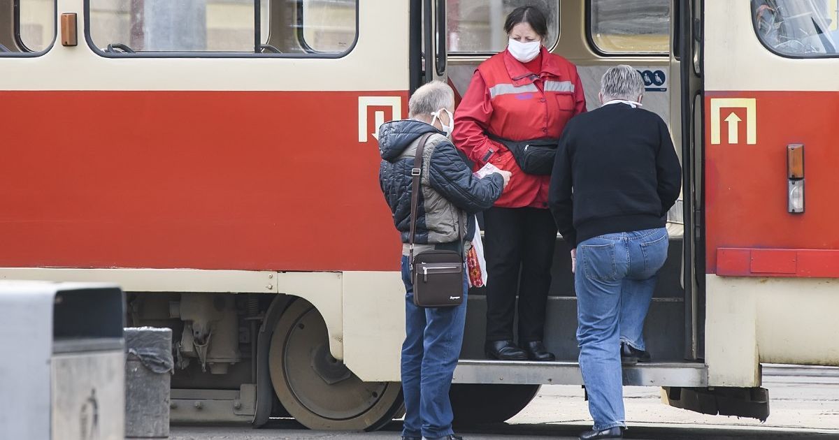 Шмыгаль рассказал, что могут открыть после 11 мая