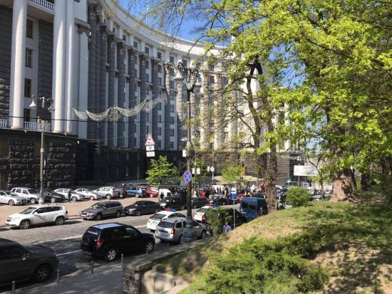 Під Кабміном під час мітингу підприємців сталися сутички: поліція напала на журналіста hromadske