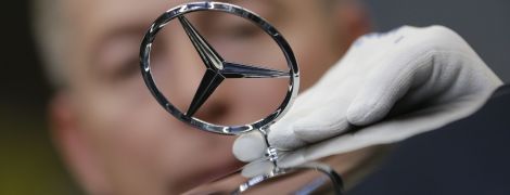 Mercedes-Benz раскрыл невероятный салон S-Class перед премьерой: фото