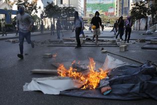 В Ливане после взрывов вспыхнули антиправительственные протесты: люди обвиняют власть в халатности
