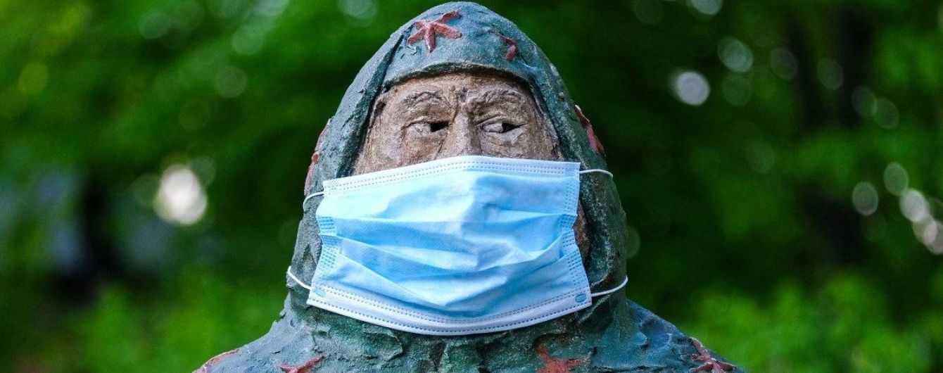 Головний санітарний лікар розповів, де можна не носити маску