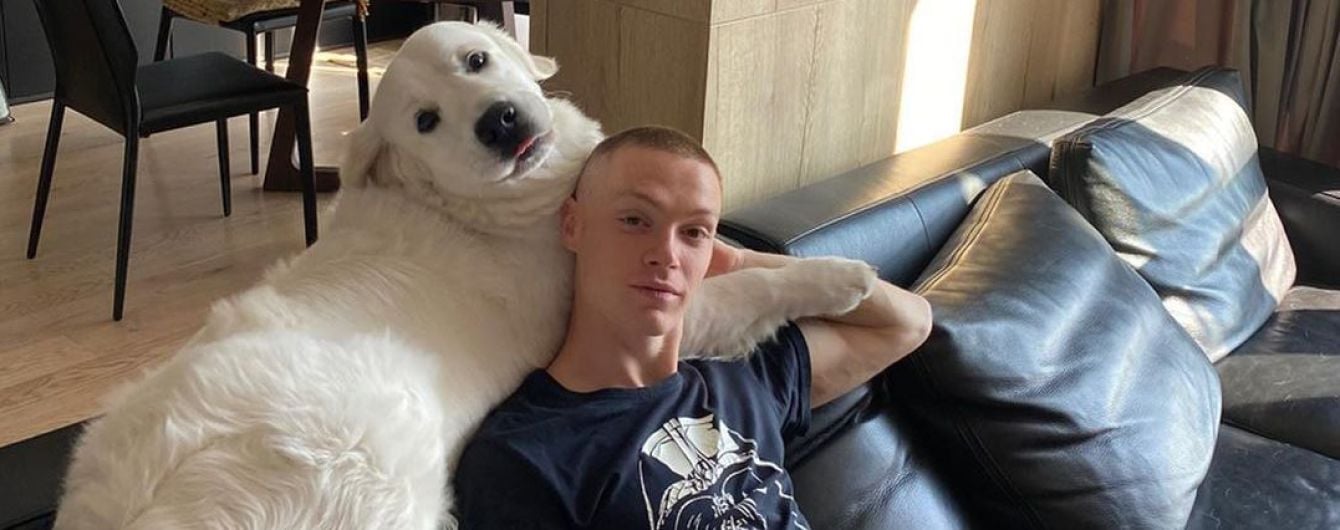 Циганков чуттєвими знімками привітав свого собаку з днем народження