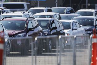 Український ринок нових легкових авто в травні припинив падіння