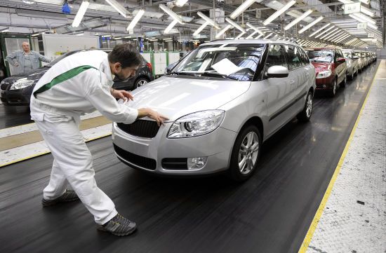 Українське автовиробництво "просіло" на 62%: який транспорт випускали в липні