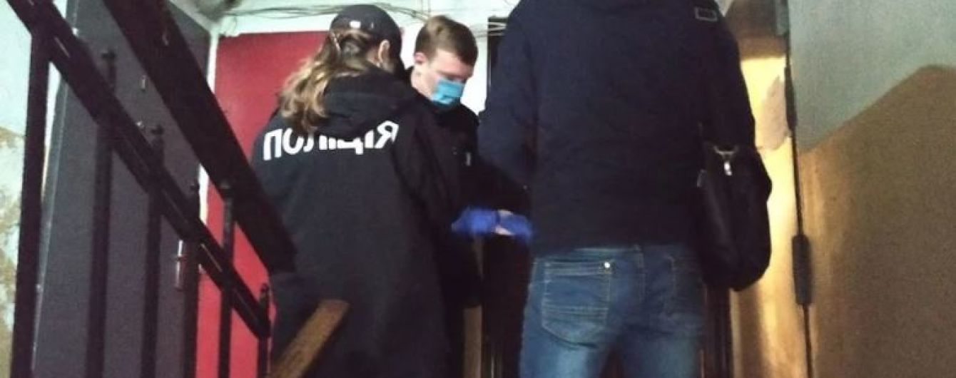 В Николаеве жена отказалась писать заявление на мужа за избиение, а он перерезал ей горло