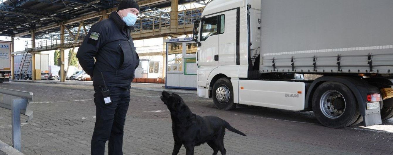У ДПСУ повідомили, чи довго ще будуть закриті КПП на кордоні з анексованим Кримом