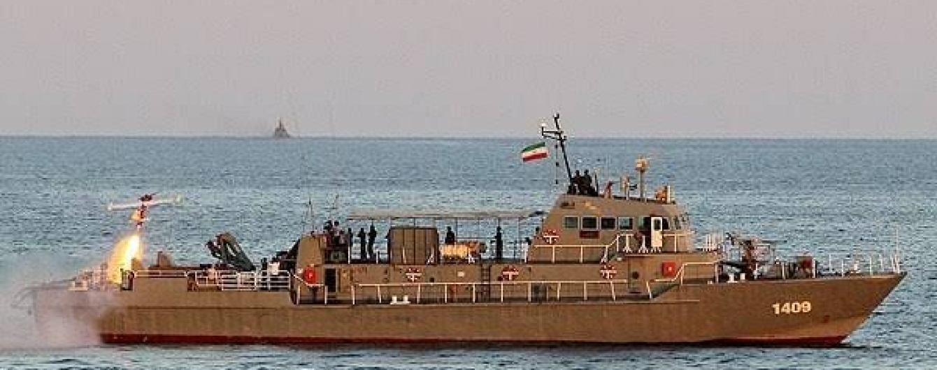 Иран по ошибке атаковал собственный корабль, в результате чего погибли десятки людей - СМИ