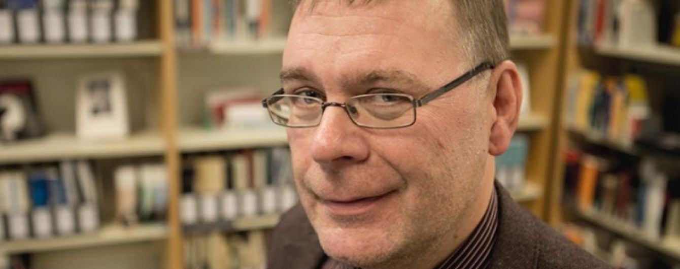 Українською вийде книжка "Ознаки добра і зла. забобони. Історія забобонних звичаїв" фінського письменника Арі Турунена