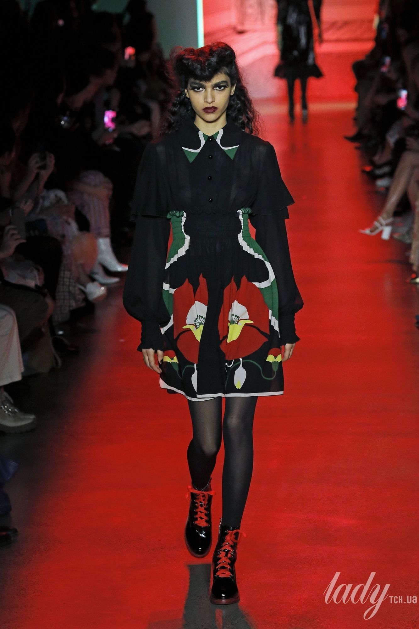 Коллекция Anna Sui прет-а-порте сезона осень-зима 2020-2021_2
