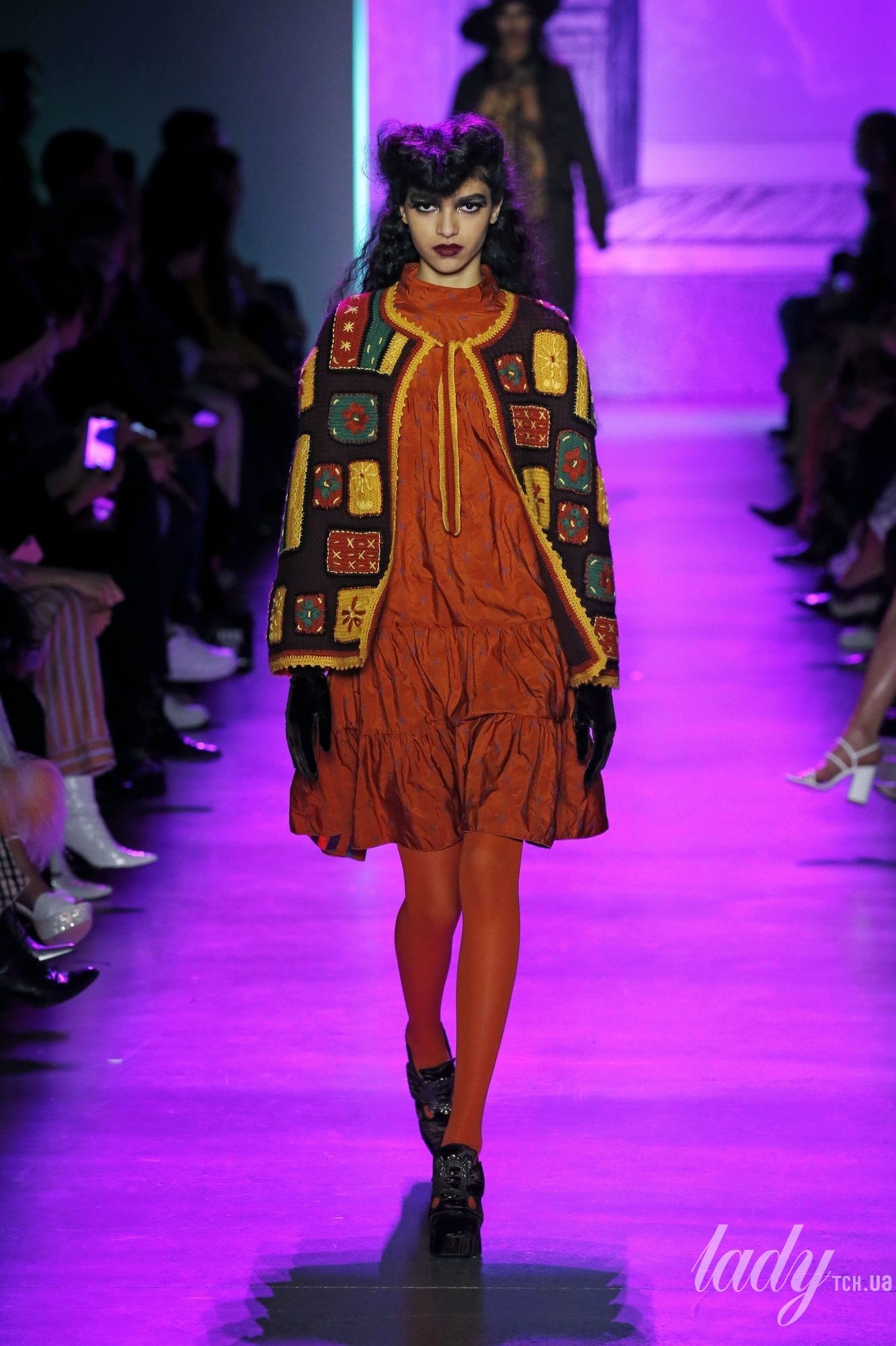 Коллекция Anna Sui прет-а-порте сезона осень-зима 2020-2021_24