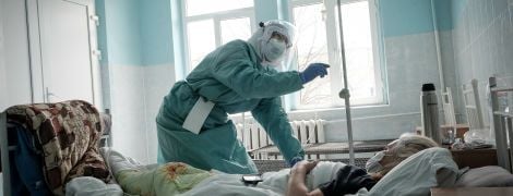 Ген, що спричиняє деменцію, збільшує ризик ускладнень хворих на Covid-19 літніх людей