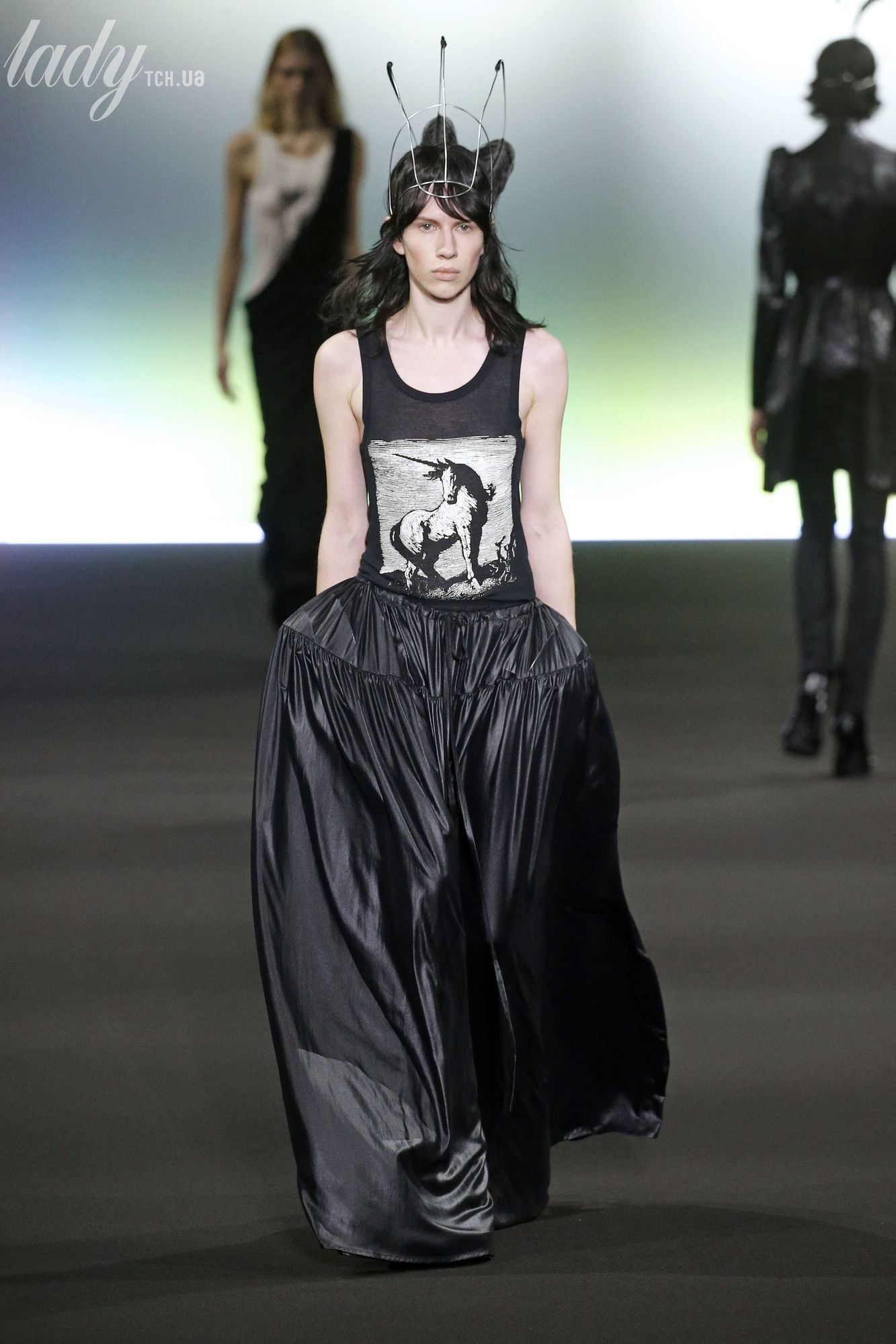 Коллекция Ann Demeulemeester прет-а-порте сезона осень-зима 2020-2021_9