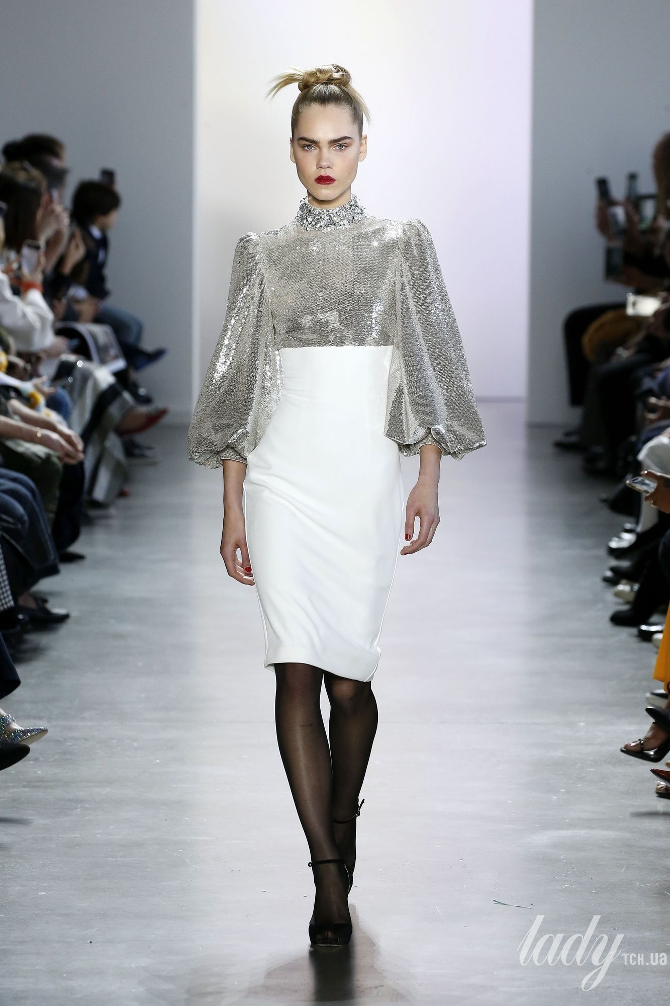 Коллекция Badgley Mischka прет-а-порте сезона осень-зима 2020-2021_42
