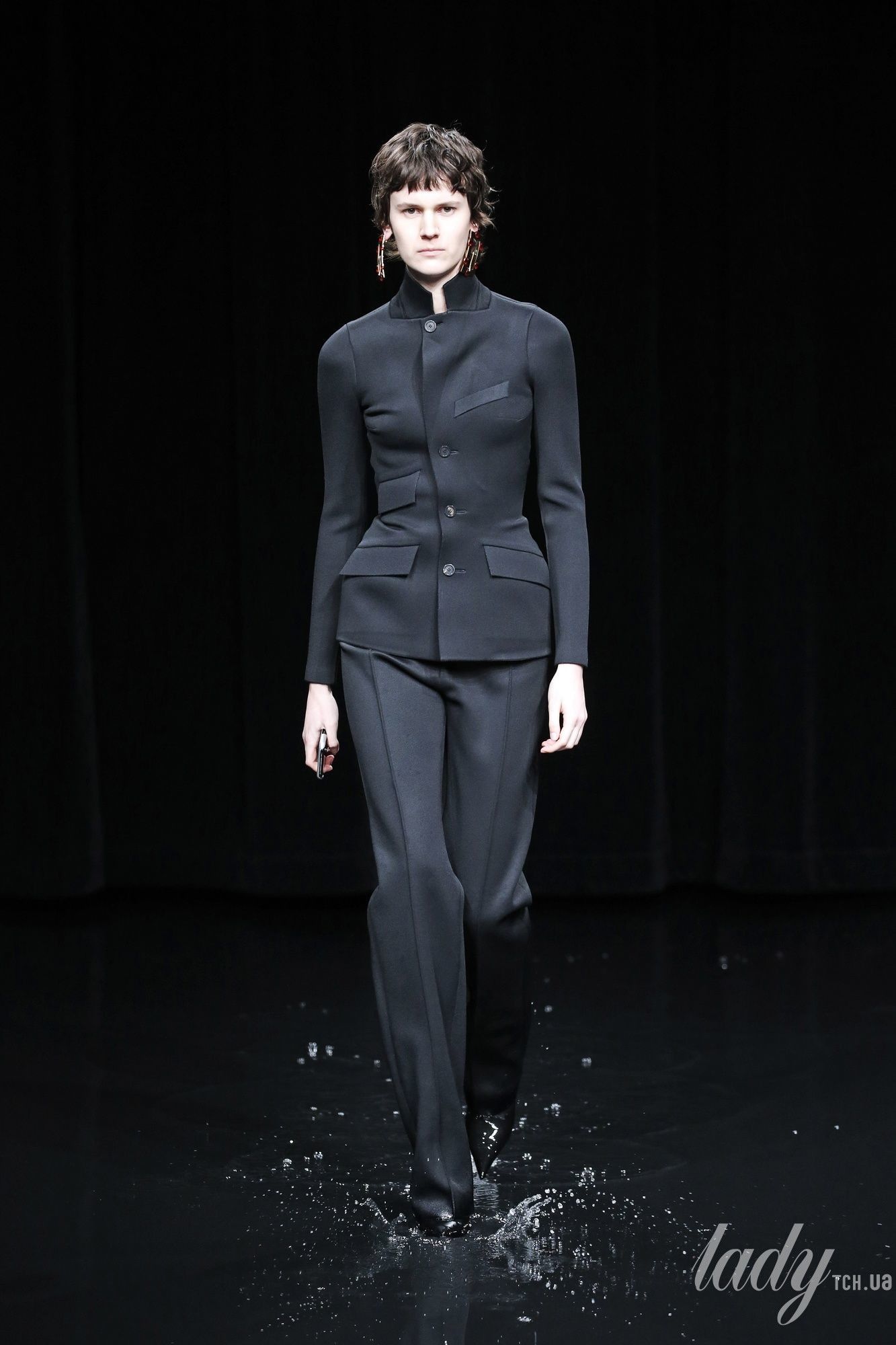 Коллекция Balenciaga прет-а-порте сезона осень-зима 2020-2021_55