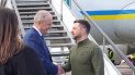 Прем'єр-міністр Ірландії Міхал Мартін зустрівся з президентом України Володимиром Зеленським в аеропорту Шеннон