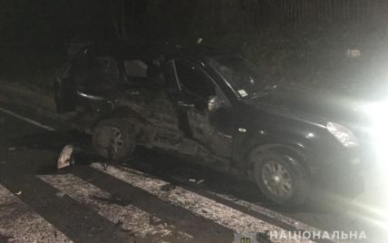 На Львівщині позашляховик протаранив мікроавтобус, постраждали четверо дітей