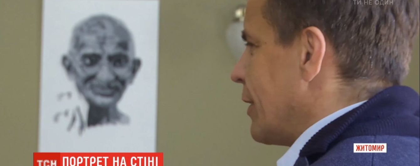 Бандера, Ганди, Шевченко и собственные дети: чьи портреты висят в кабинетах чиновников