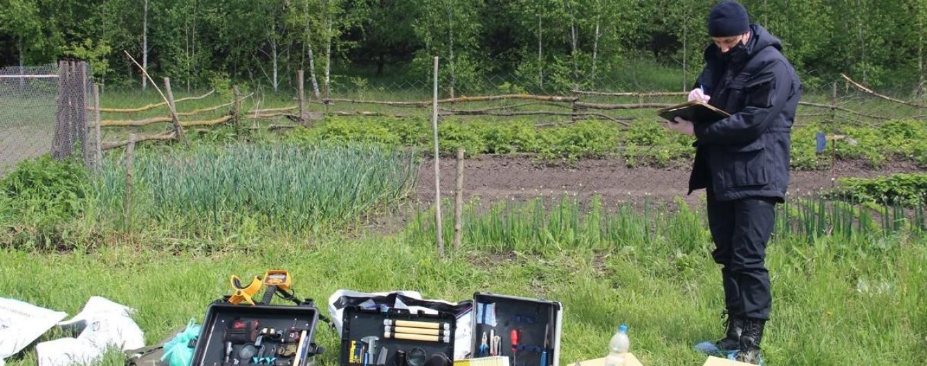На місці розстрілу АТОвців у Житомирській області поліція виявила 5 одиниць зброї