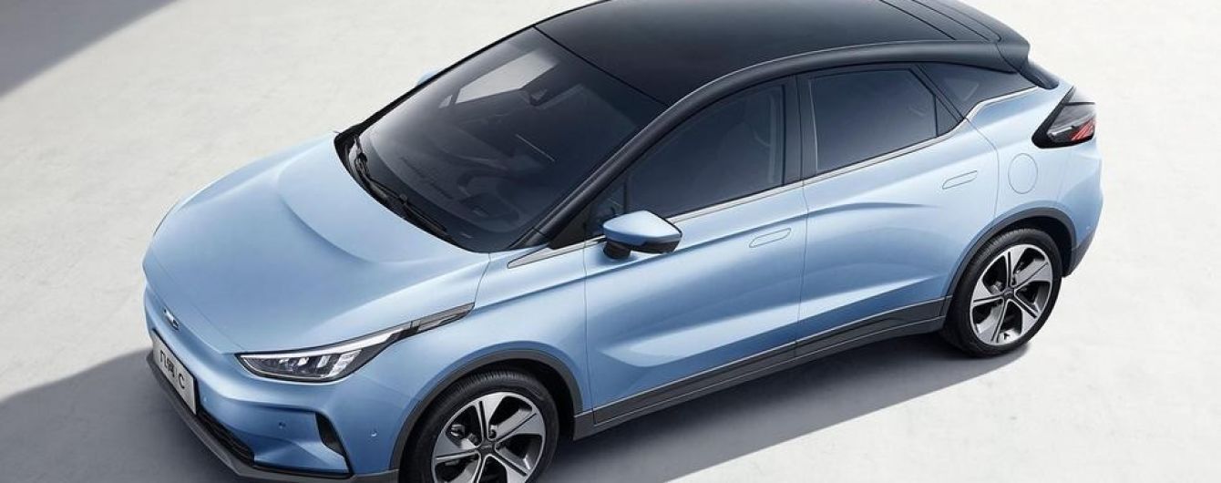 Geely представила електрокар із запасом ходу понад 100 км: названа ціна