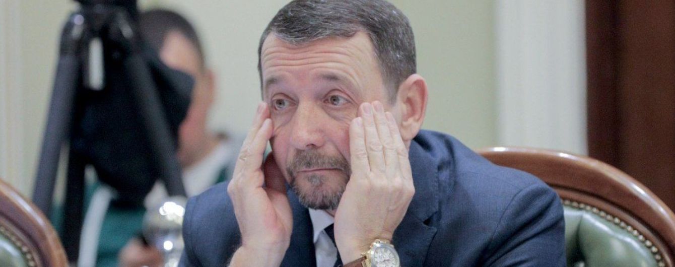 Главу транспортного комітету Юрія Кісєля звинуватили в підіграванні "тендерному тролями" Араіку Амірханяну - ЗМІ