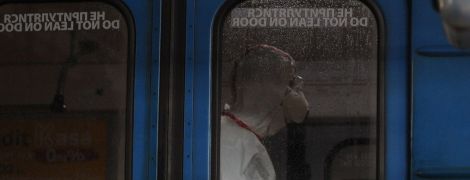 У Києві знову запрацювало метро: фото та відео післякарантинної підземки у столиці