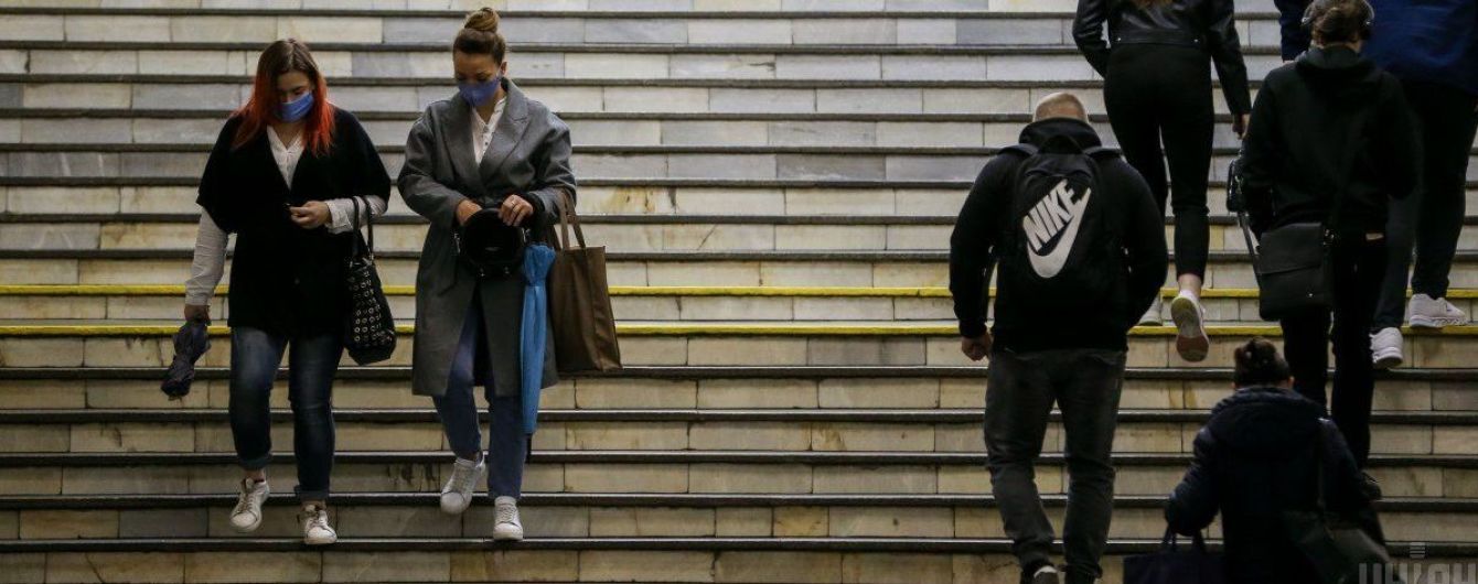 У Києві за добу майже удвічі зменшилася кількість хворих на коронавірус: ситуація у районах