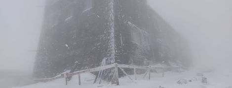 У Карпатах намело снігу майже на пів метра