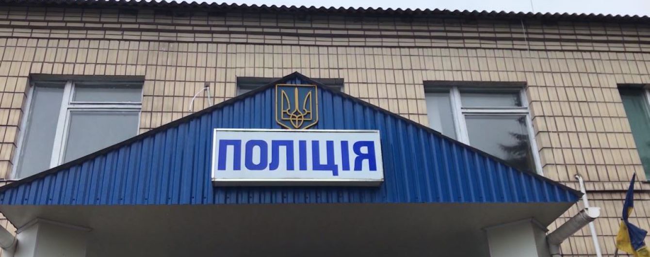 Полицейские с Кагарлыка совершали незаконные действия и в отношении сестры изнасилованной - адвокат