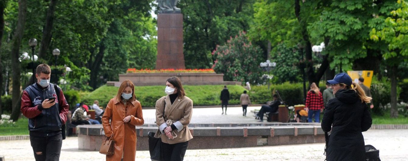 Коронавірус в Україні 28 травня: нові правила для проїзду у потягах та збільшення смертей у Львові