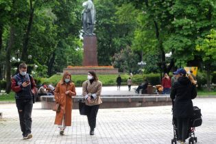 Штрафы за нарушение ПДД и возобновление движения поездов и автобусов: что изменится в Украине с 1 июня