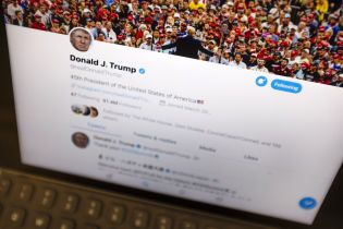 Боротьба з другом: як Трамп посварився зі своїм улюбленим Twitter