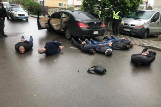 Криваві розбірки в Броварах: невідомі влаштували гучну стрілянину просто посеред вулиці