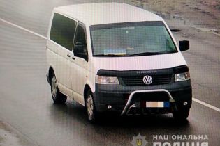 У Київській області ввели спецоперацію з розшуку авто, якими втекли учасники стрілянини у Броварах
