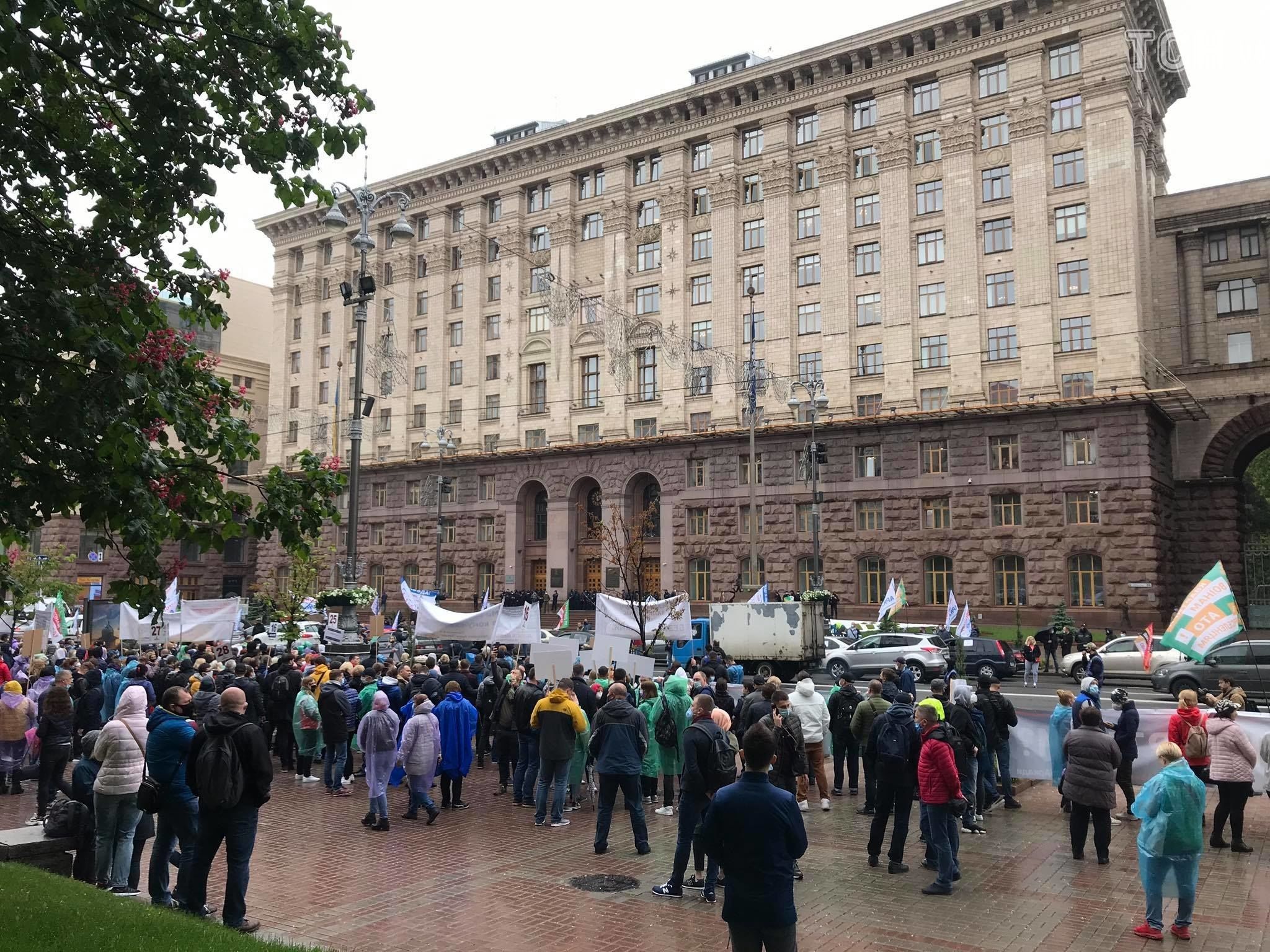 Хрещатик перекрили, Аркада_2