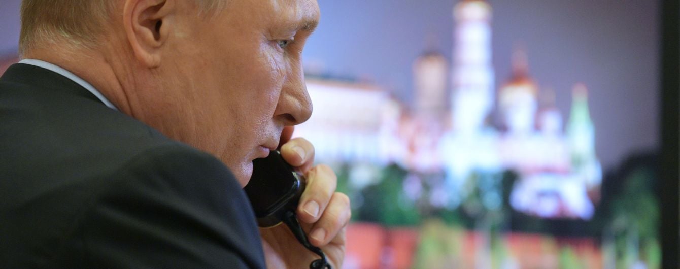 "Прихлопнули" и все молчат "Путин впервые отреагировал на блокирование "каналов Медведчука"