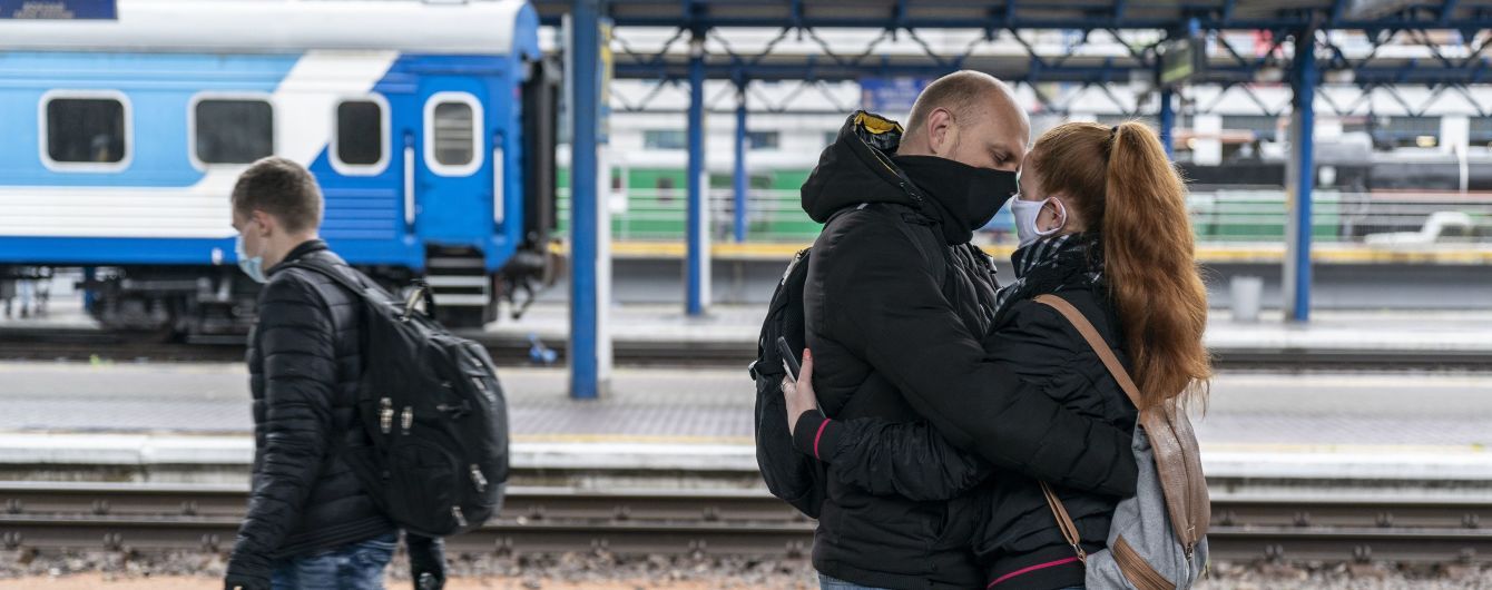 Во Львов начнут курсировать поезда, несмотря на коронавирусные антирекорды