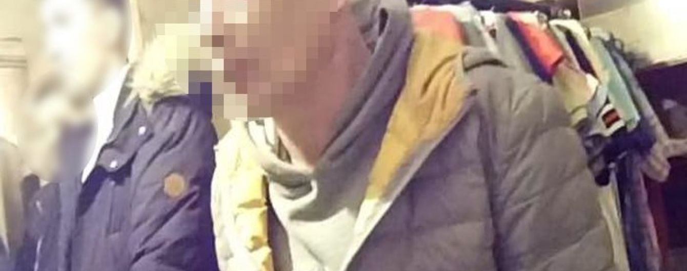 В Киеве извращенец развращал и склонял к проституции 13-летних девушек